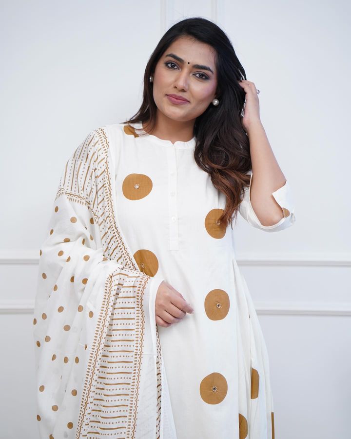 Elegant Mul Cotton Kurta Set with Dupatta